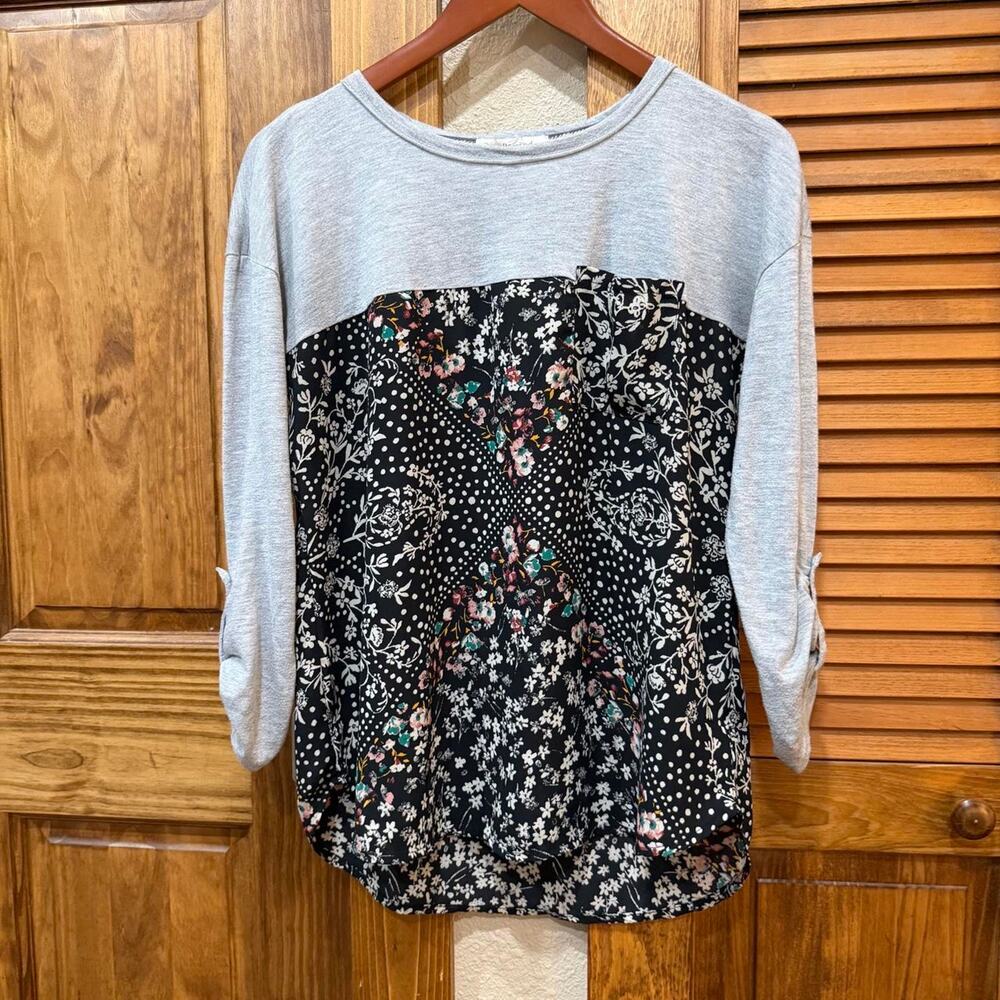 Boho inspired floral print long sleeve top Size M